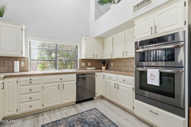 24619 S Ribbonwood Drive, Sun Lakes, AZ 85248