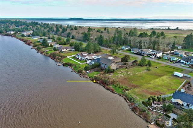 509 E Chance a La Mer NE, Ocean Shores, WA 98569