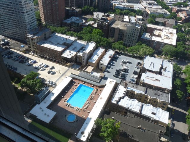 655 W IRVING PARK Road 3313, Chicago, IL 60613