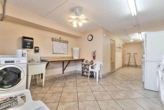 144 S Halifax Ave Apt 21, Daytona Beach, FL 32118