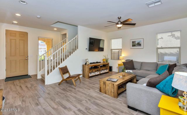 4712 E NOCONA Lane, Phoenix, AZ 85050