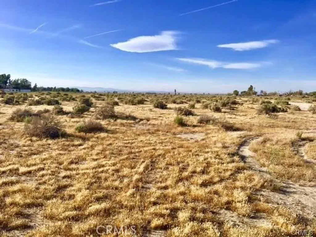 93 Avenue J, Roosevelt, CA 93535