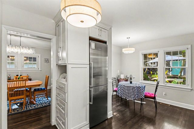 1729 Dexter Avenue, Ann Arbor, MI 48103