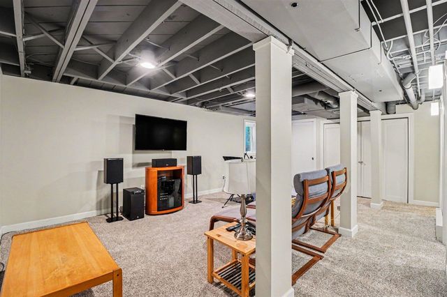 1729 Dexter Avenue, Ann Arbor, MI 48103
