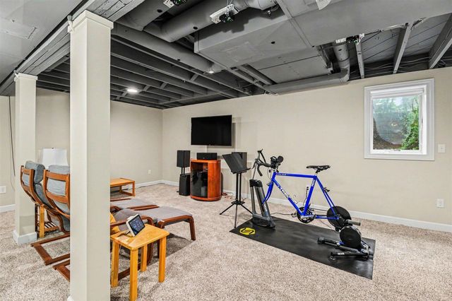 1729 Dexter Avenue, Ann Arbor, MI 48103