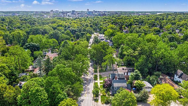 1729 Dexter Avenue, Ann Arbor, MI 48103