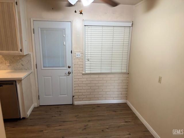 212 Western Drive, Bakersfield, CA 93309