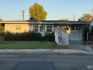 212 Western Drive, Bakersfield, CA 93309