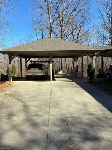 152 Prospectors Way, Lexington, NC 27292