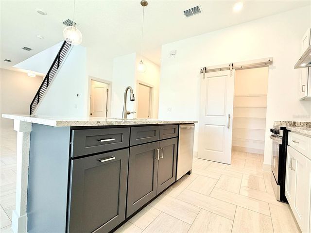 728 ELLWOOD AVENUE A, Orlando, FL 32804