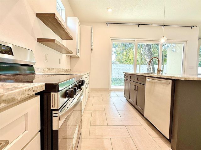 728 ELLWOOD AVENUE A, Orlando, FL 32804