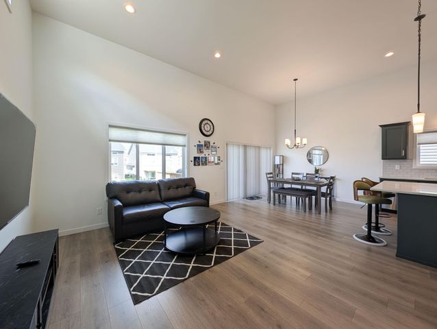 6058 Martin Lane W, West Fargo, ND 58078