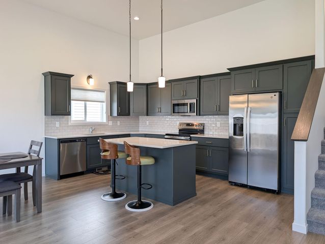 6058 Martin Lane W, West Fargo, ND 58078