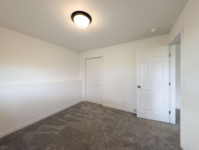 6058 Martin Lane W, West Fargo, ND 58078