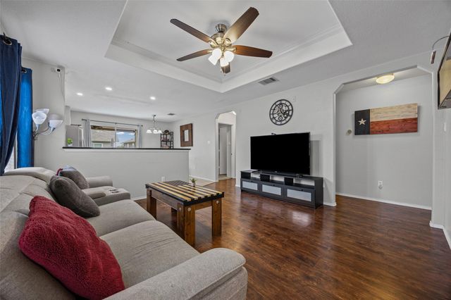 13501 Lismore LN, Pflugerville, TX 78660