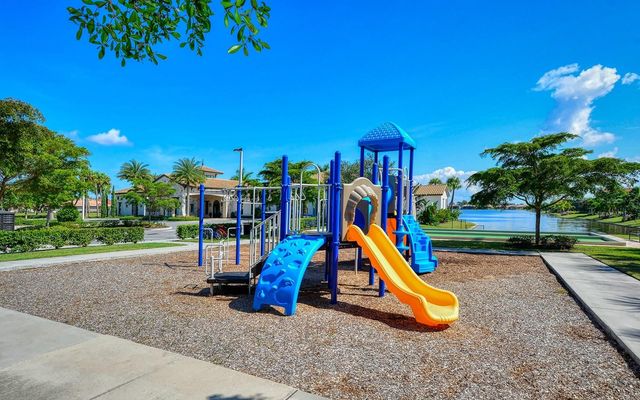 121 PORTA VECCHIO BEND 202, Nokomis, FL 34275