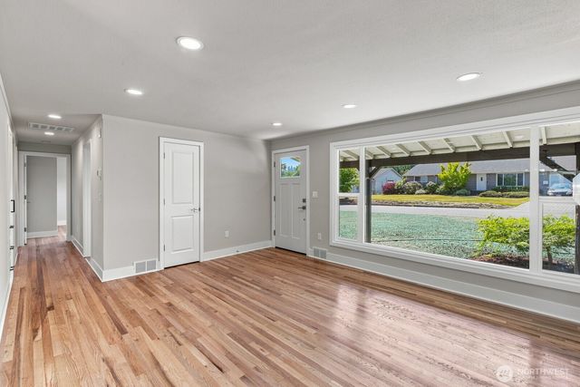 4960 Vesper Drive, Everett, WA 98203