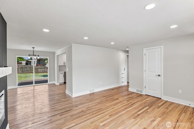 4960 Vesper Drive, Everett, WA 98203