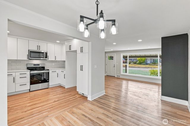 4960 Vesper Drive, Everett, WA 98203