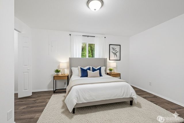 2693 State Rt 101, Ilwaco, WA 98624