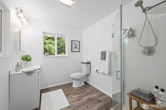 2693 State Rt 101, Ilwaco, WA 98624