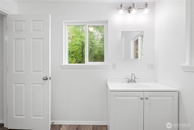 2693 State Rt 101, Ilwaco, WA 98624