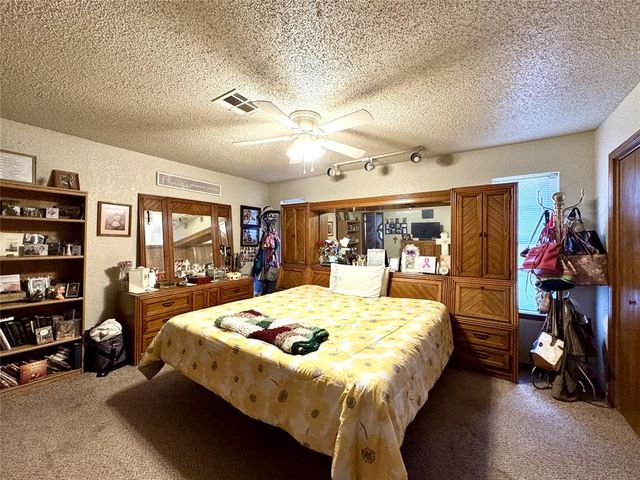 1340 NW 9th Street, Moore, OK 73170