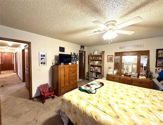 1340 NW 9th Street, Moore, OK 73170