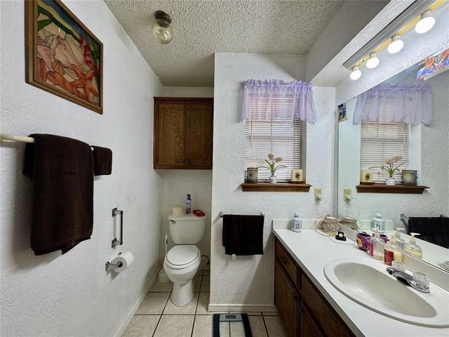 1340 NW 9th Street, Moore, OK 73170