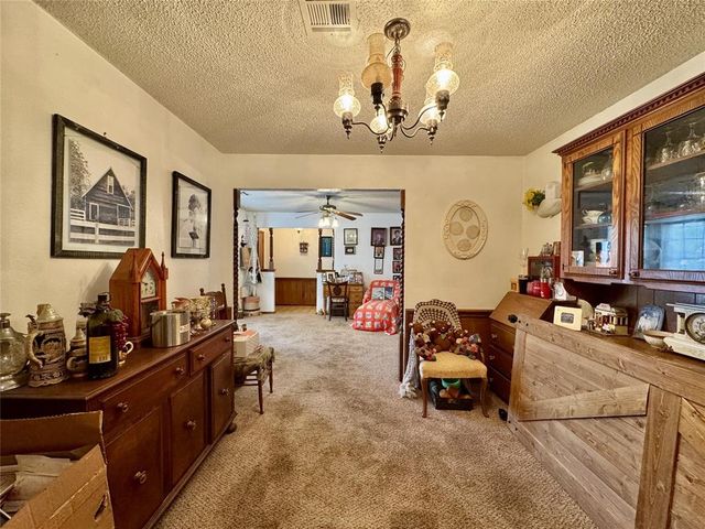1340 NW 9th Street, Moore, OK 73170