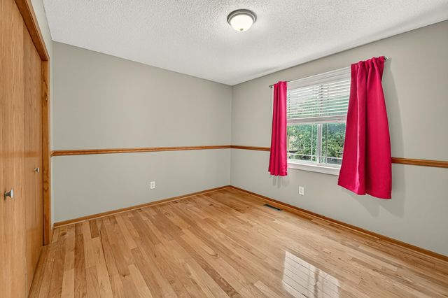 419 43rd Avenue NW, Rochester, MN 55901
