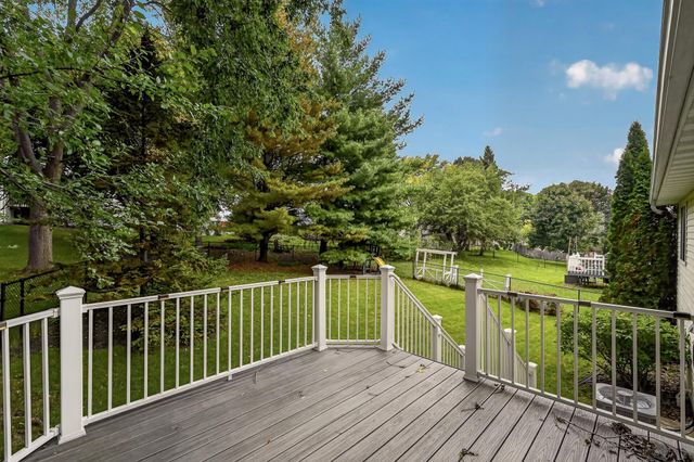 419 43rd Avenue NW, Rochester, MN 55901