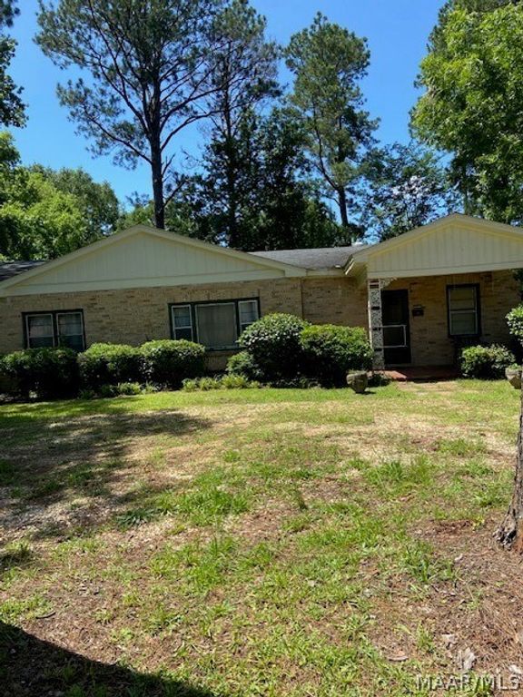 1212 9th Avenue, Selma, AL 36703