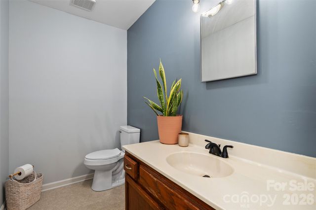84 Chisholm Street, Saluda, NC 28773