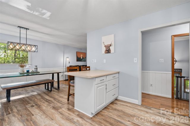84 Chisholm Street, Saluda, NC 28773