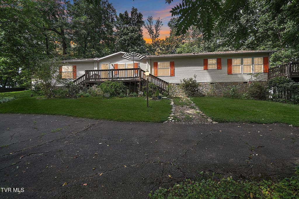 258 Wesley Drive, Piney Flats, TN 37686