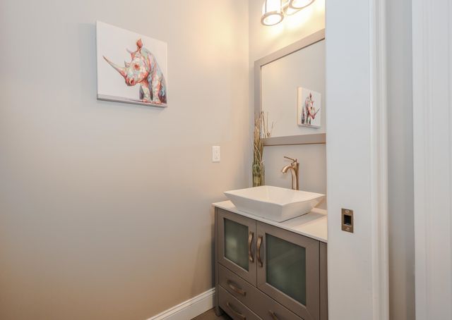 18 Highclere Road, Windham, NH 03087