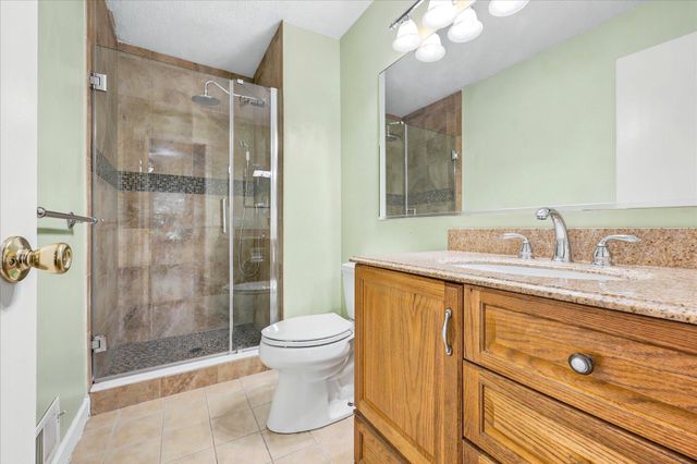 43 ASPEN CT, Hamilton Township, NJ 08619