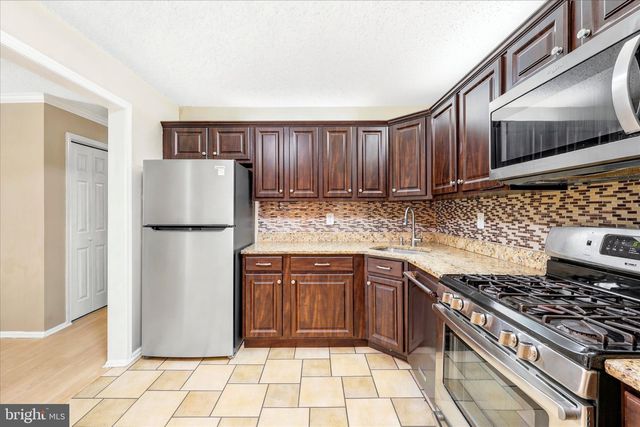 43 ASPEN CT, Hamilton Township, NJ 08619