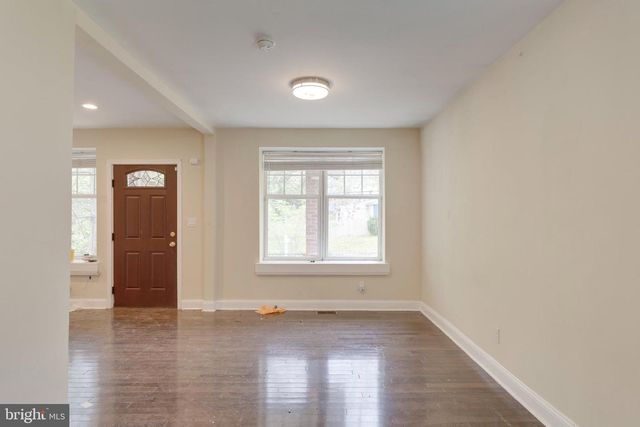 4243 DIX ST NE, Washington, DC 20019