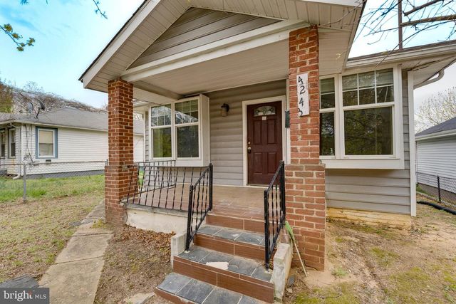 4243 DIX ST NE, Washington, DC 20019