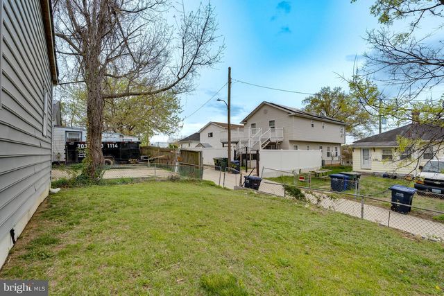 4243 DIX ST NE, Washington, DC 20019