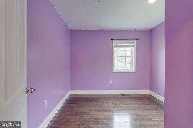 4243 DIX ST NE, Washington, DC 20019
