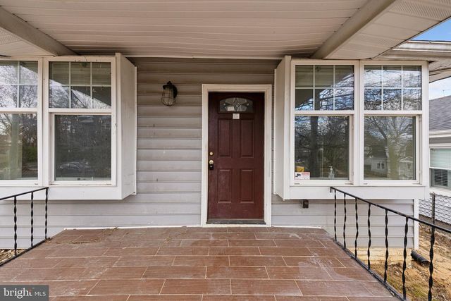 4243 DIX ST NE, Washington, DC 20019