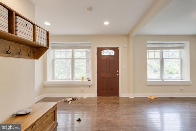 4243 DIX ST NE, Washington, DC 20019