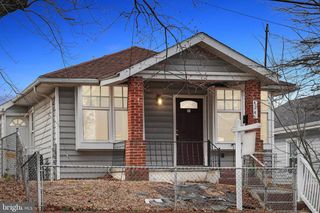 4243 DIX ST NE, Washington, DC 20019