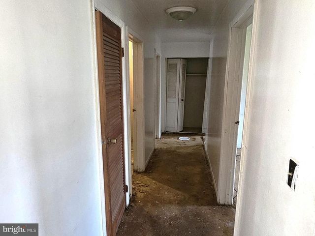 1400 MCKEE RD, Dover, DE 19904