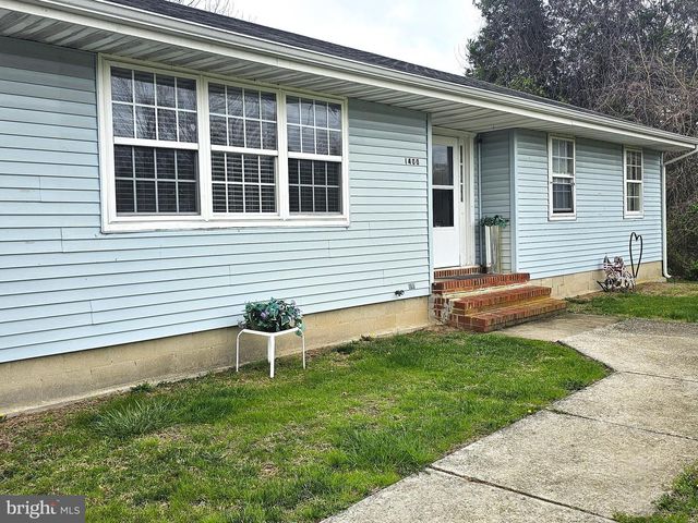 1400 MCKEE RD, Dover, DE 19904