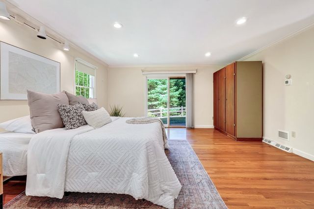 33 River Ridge, Sudbury, MA 01776