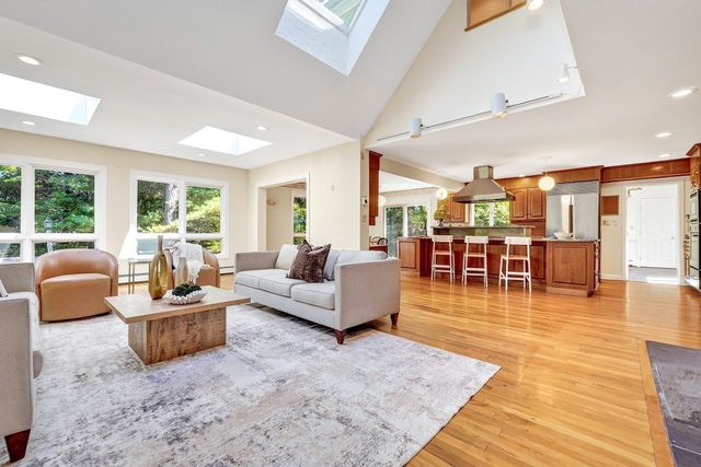 33 River Ridge, Sudbury, MA 01776